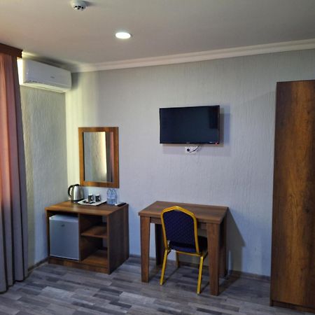 קוטאיסי Hotel Georgian מראה חיצוני תמונה