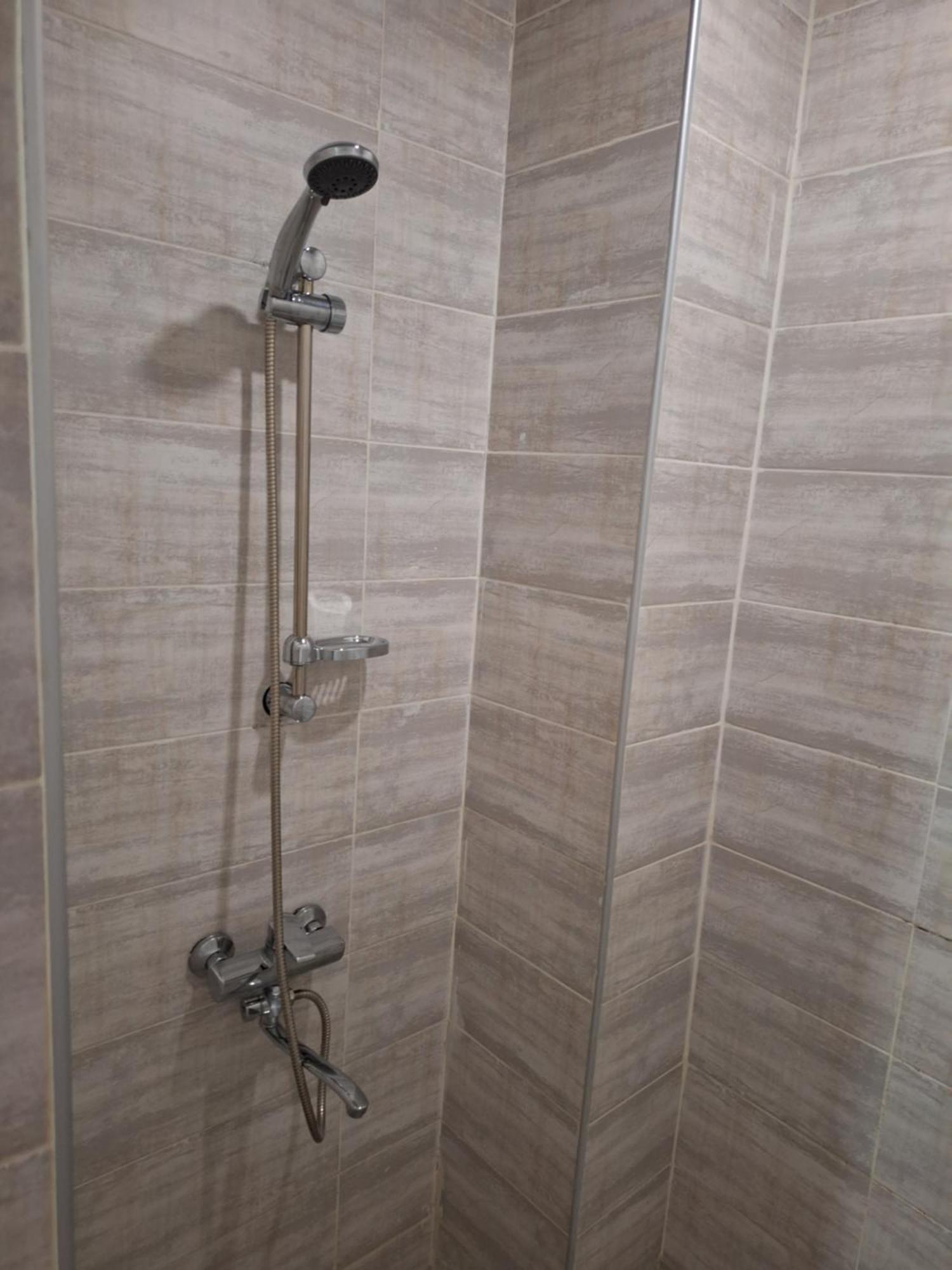קוטאיסי Hotel Georgian מראה חיצוני תמונה