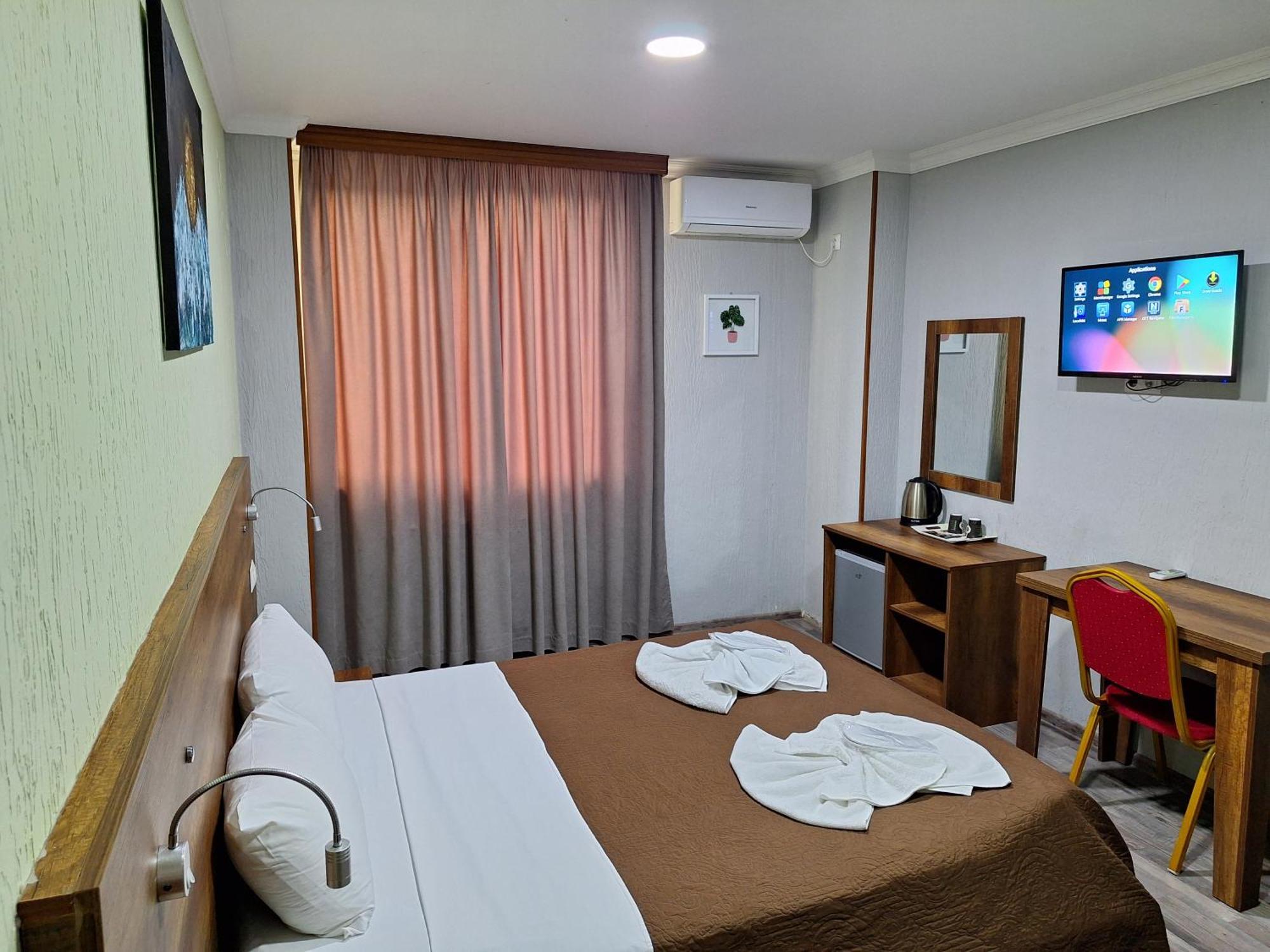 קוטאיסי Hotel Georgian מראה חיצוני תמונה